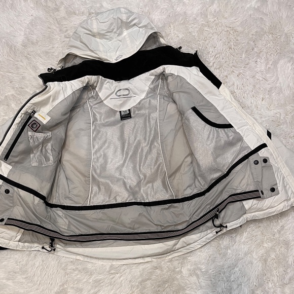 Obermeyer | Women’s Ski Parka “Paris” | White with accents | Womens Size L | NWT - Picture 7 of 14
